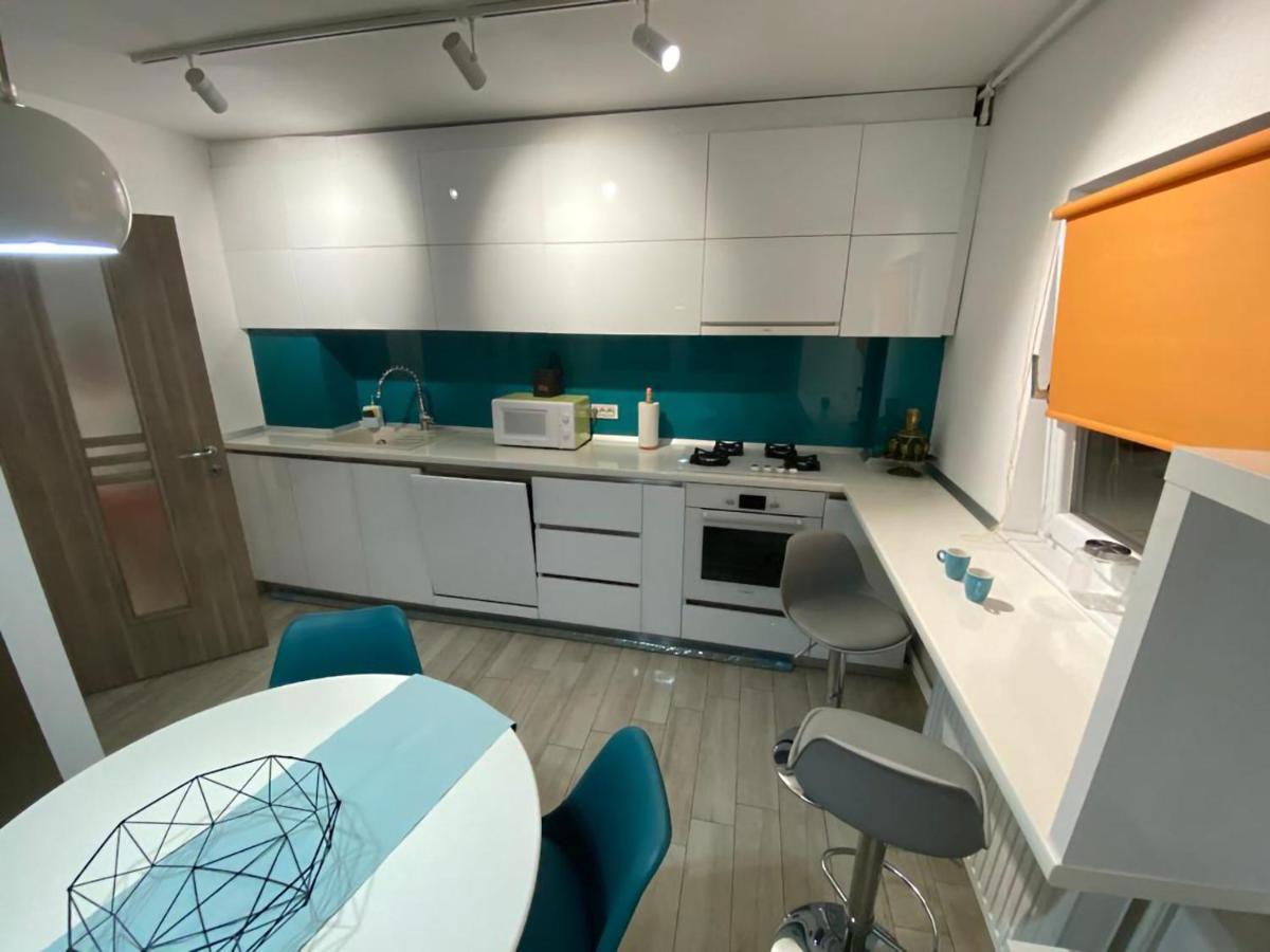 Beautiful Modern Apartment Craiova Exteriér fotografie